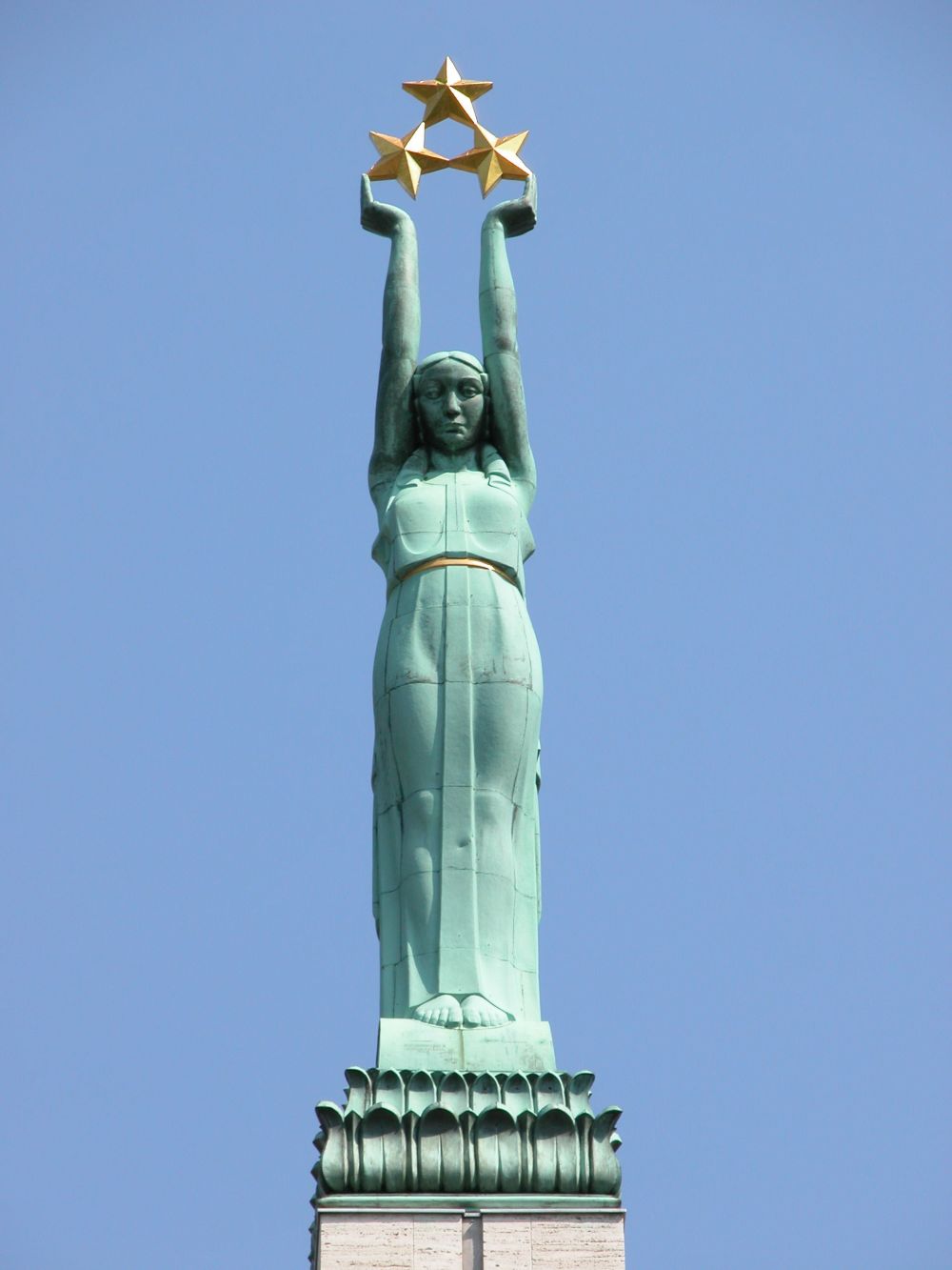 FREEDOM MONUMENT, RIGA